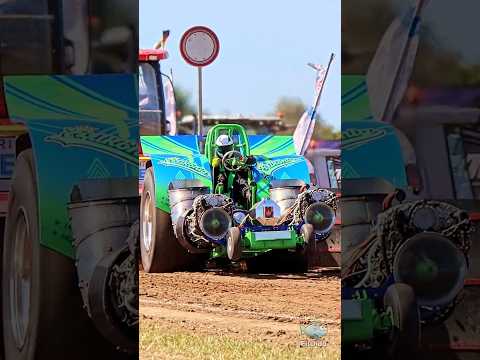 Ready for take off! Tractor Pulling mit Helicopter Turbinen - 'Erlkönig' Light Modified Puller