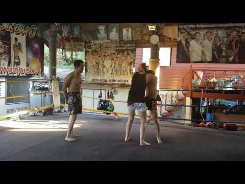 Kru Nu Clinch Instruction - using shoulders