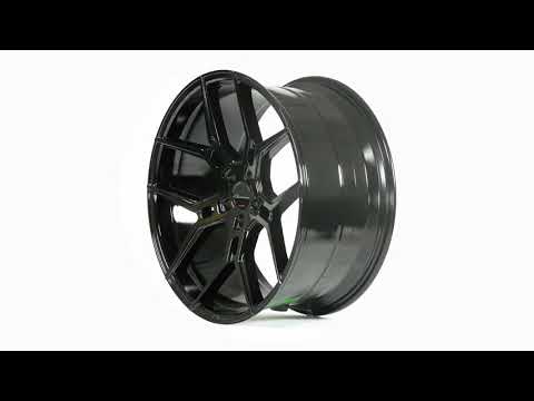 Giovanna Haleb Wheel in Gloss Black 22 x 10.5"