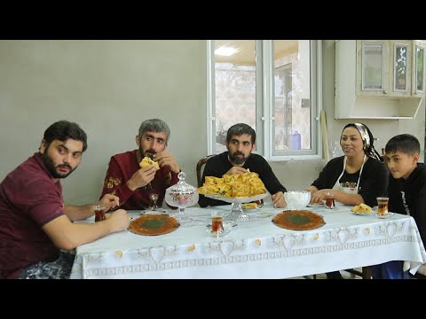 Georgian Cuisine Kharcho Soup & Khachapuri Life of a Young Family in the Village