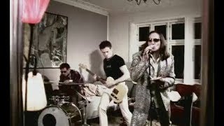 Natural Born Hippies - Best Looking Guy In Town (Official Music Video)