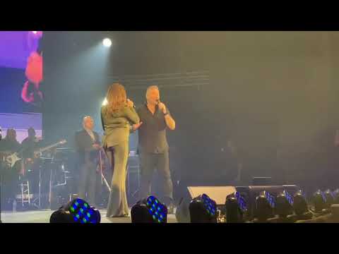 Αντώνης Ρέμος - Καίτη Γαρμπή: Το ντουέτο στη συναυλία του