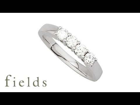 18ct White Gold 4 Stone Ring