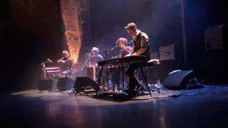 Miossec - Les bières s'ouvrent aujourd'hui manuellement