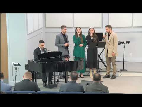 Maftey Family - Din mâna Lui le primim pe toate