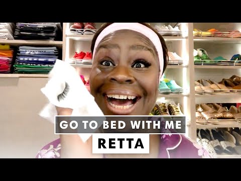 Retta's Hydrating Nighttime Skincare Routine｜Go To Bed With Me｜Harper's BAZAAR（《Harper's BAZAAR》）。 (Retta’s Hydrating Nighttime Skincare Routine | Go To Bed With Me | Harper’s BAZAAR)