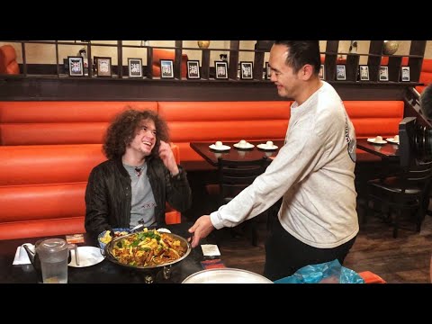 Seattle Chef Eric Rivera shows off his spicy side - Where The Chefs Eat - KING 5 Evening