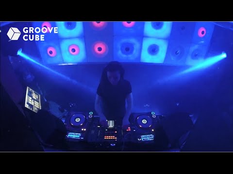 Groove Cube LIVE with Maxine Garman