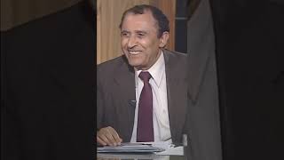 لماذا لم يرد في سورة الشعراء وصف ( أخوهم ) مع شعيب عليه السلام ؟ image