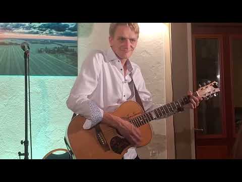 Paul Neitsov Elva Komorebis