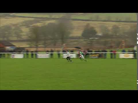 Lewis Tawse, Lovat shows how to control the Ball on an icy surface – keep it on your caman.