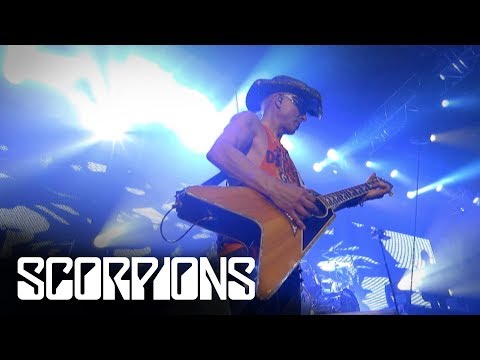 Videoclip de When The Smoke Is Going Down (Live) — Scorpions