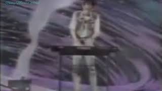 Download lagu Slank/ Terlalu Manis (Jualan) Video Clip Ori mp3 Download lagu Slank/ Terlalu Manis (Jualan) Video Clip Ori mp3