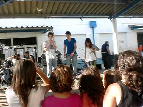 Tjizzão e Zécas ft Bergy - Esquece os Porquês (Ao Vivo)