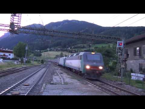 IL SALUTO CON IL 3°FARO DELLA E.405 + E. 412 A COLLE ISARCO (BZ) MERC. 4 - 7 - 2018
