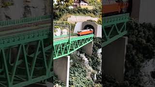 台湾鉄路公司E500型電気機関車