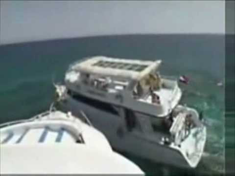 Zderzenie łodzi. Ale urwał !