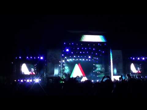Swedish House Mafia - In The Air (Axwell Mix) @ E.D.C. 2010 Los Angeles [HD]