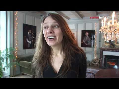 An artist creates her enchanted world inside an abandoned mansion