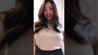 【TikTok】揺れる爆乳😍今日のめいちゃん❤️　　#Shorts