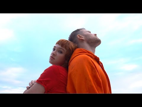 Davi Sabbag - De Boa feat. Jade Baraldo (Video Oficial)