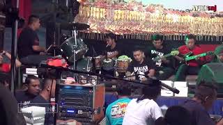 Download lagu CINTA TERLARANG. New kusuma wardani voc. PURI RATNA mp3