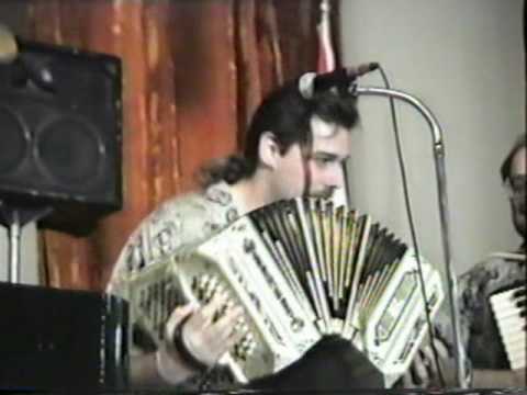 Eddie Blazonczyk's Versatones - Kiss Me I'm Polish