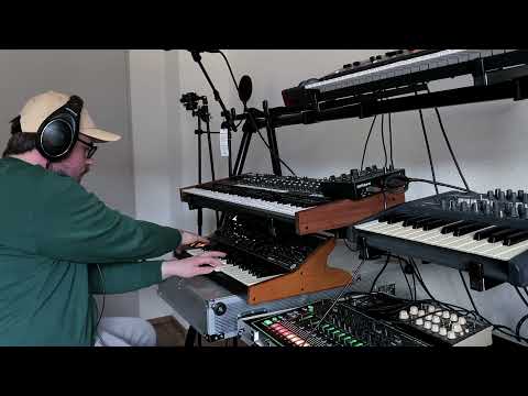Paraphon - Live Synth Jam 4 (ambient jam)