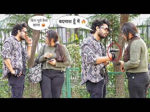 Badmash Eating Stranger Girls Food😝 Zia Kamal