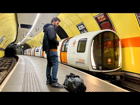 Метро выглядит как игрушечное