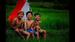 Download lagu Niagara - Bumi Pertiwi (with lyric) mp3 Download lagu Niagara - Bumi Pertiwi (with lyric) mp3