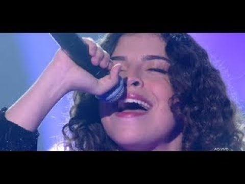 Lúcia Muniz canta na Final do The Voice Brasil 2019