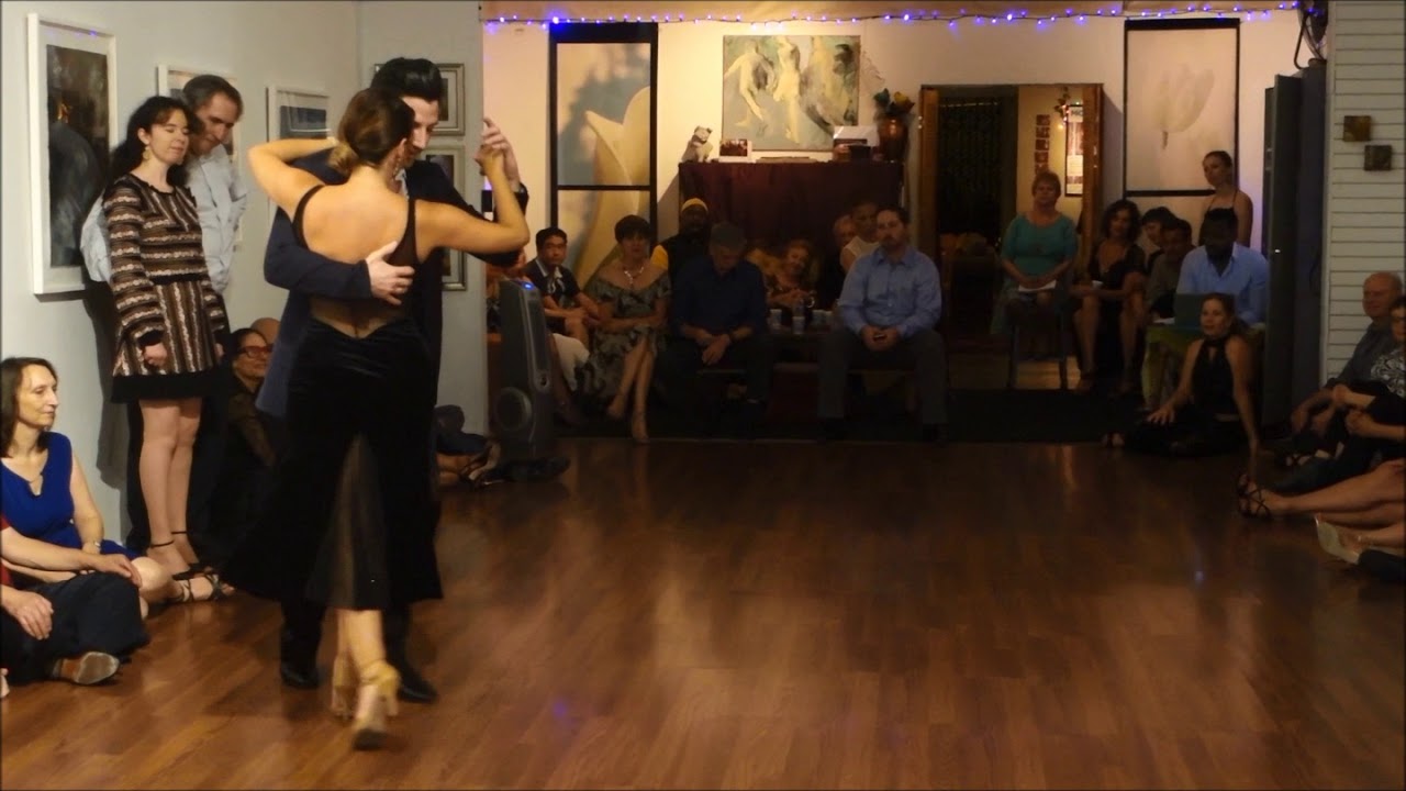 Ricardo Biggeri-Yuliana Basmajyan -Flores del Alma at Milonga Porteña