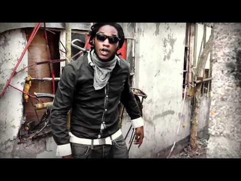 Mca "El Divino" Ft. KaliBwoy - Controlando (Official Video HD)