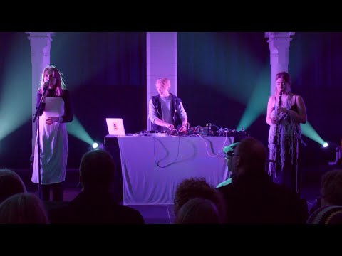 Samaris - Brennur Stjarna & Tíbrá|3VOOR12 RANDOM sessies |