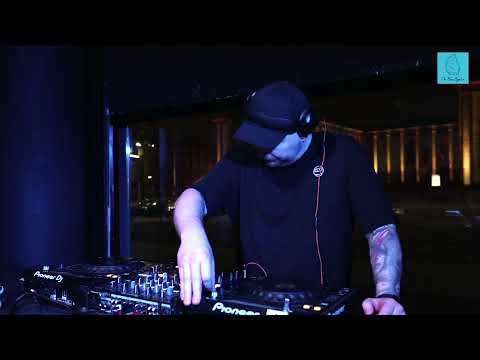 The Blue Oyster: Konrad. S / 01.03 / 18 - 19