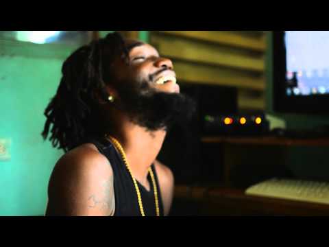 Fyah Roiall - Studio Freestyle