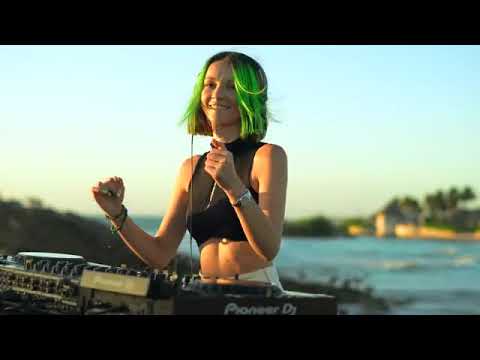 Miss Monique - YearMix 2022 @ Tulum [Melodic Techno / Progressive House DJ Mix]