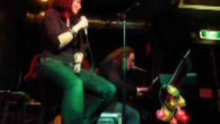 Danny Cavanagh & Anneke v. Giersbergen -Parisienne Moonlight