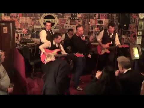 Denvir Jet and the Shockwaves: Move It (featuring Johnny Earl)