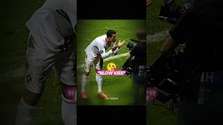 Download lagu Ronaldo’s Blow Kiss At Camera😎🔥 mp3 Download lagu Ronaldo’s Blow Kiss At Camera😎🔥 mp3
