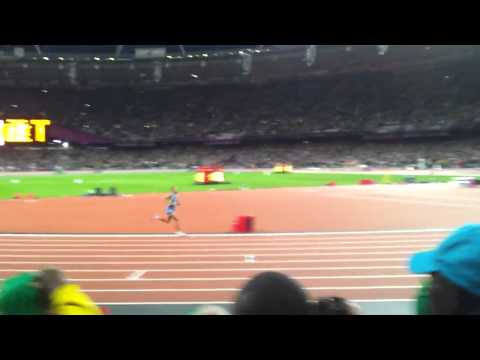 Mo Farah winning the 10,000m gold