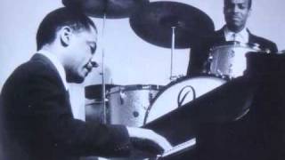 I&#39;VE  GOT  THE  WORLD  ON  A  STRING  (Teddy Wilson)