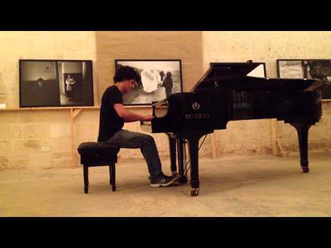 Thomas Corvaglia suona Chopin Scherzo n. 2 - a Darkroom Project Tre