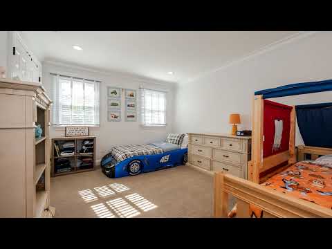 75 Karol Pl, Jericho, NY