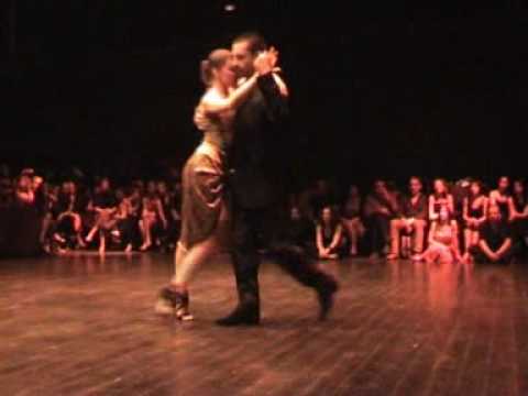  Andrea Misse  and  Javier Rodriguez  are  dancing  to  the  tango  "  La Bruja  "