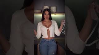 No bra Bouncing Big Boobs No Bra Challenge stepsister#nobra​ #bouncing​ #tiktok​ #tphani