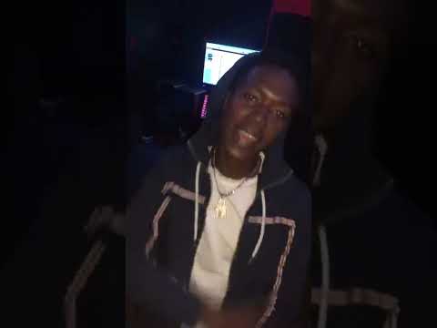 gucci Gucci Disponible le 08 juillet vendredi 2022 #MomoBluntz