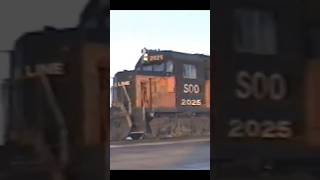 Download lagu SOO Line Sprint train on ex-MILW in rural Illinois in 1988 #train #railfans mp3