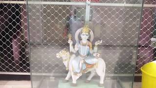 preview picture of video 'चंद्रपुर चन्द्रहासनी मंदिर में बने माँ दुर्गा के ९ रूप Chandrahasni mandir'